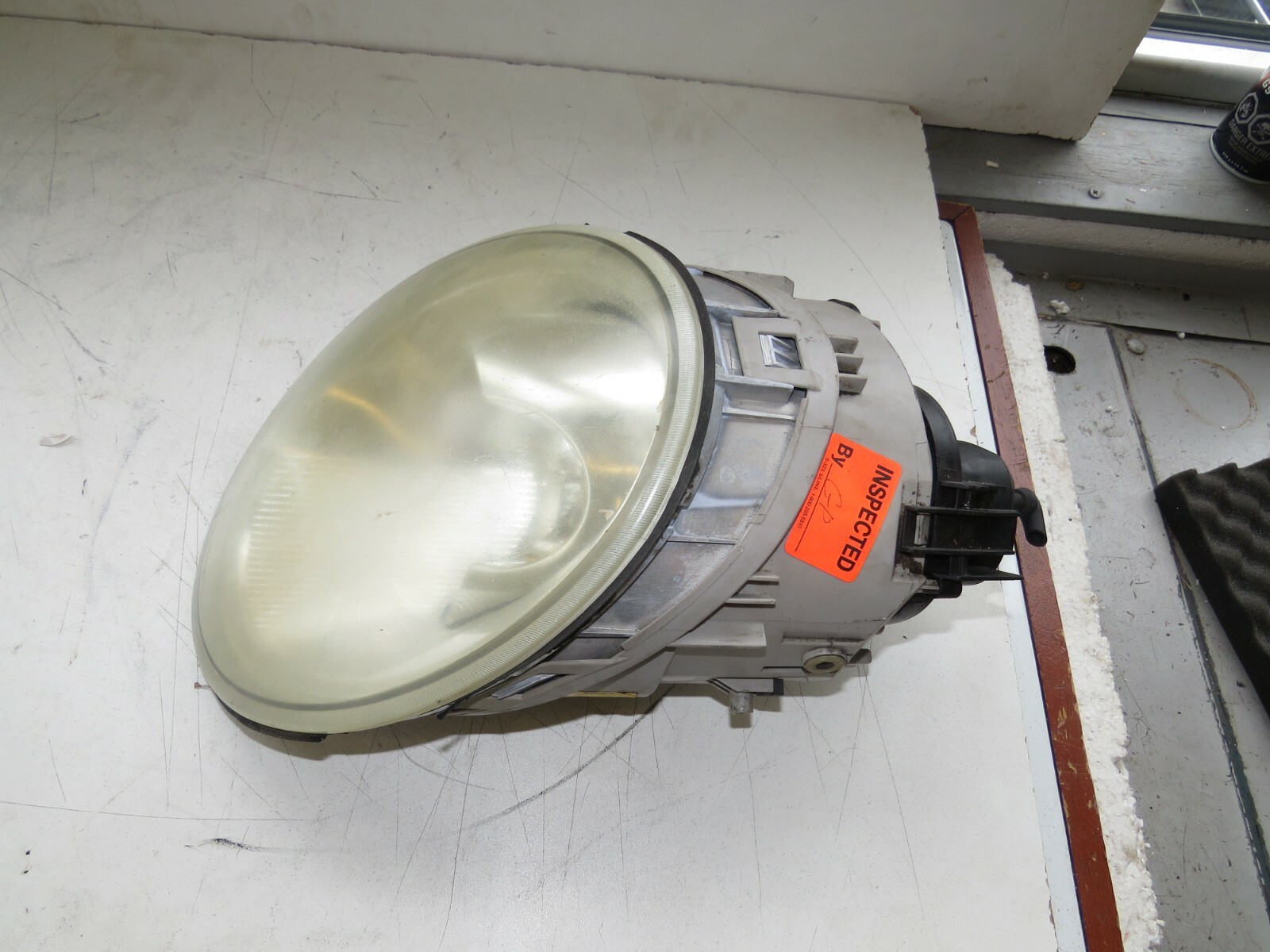 Volkswagen Beetle Audi 90 Cabriolet 1993-2002 2003 2004 2005 OEM Headlight RH - Image 3