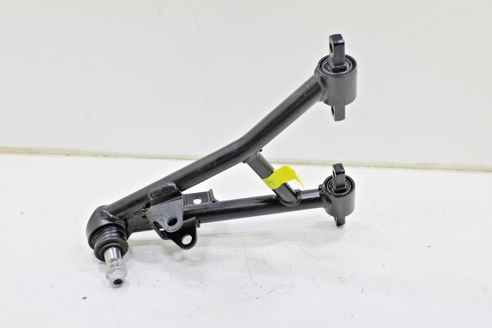 Alfa Romeo 4C 2015-2020 OEM Rebuilt Control Arm w/Ball Joint Front Right Lower - Image 16