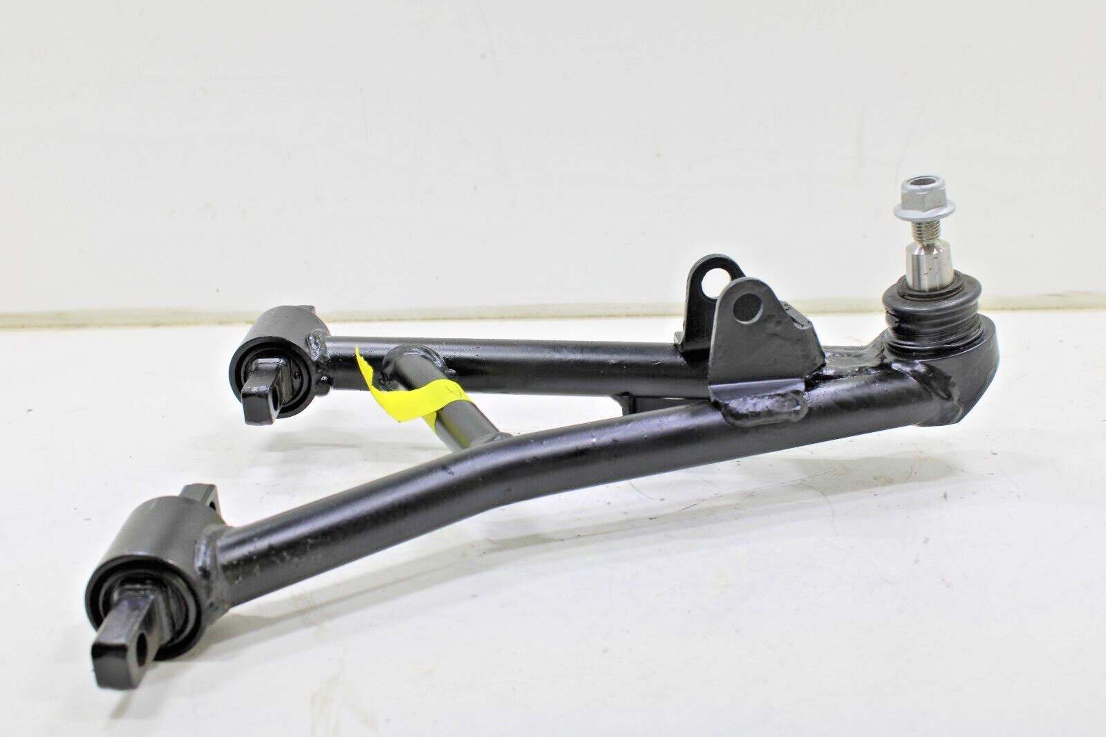 Alfa Romeo 4C 2015-2020 OEM Rebuilt Control Arm w/Ball Joint Front Right Lower - Image 17