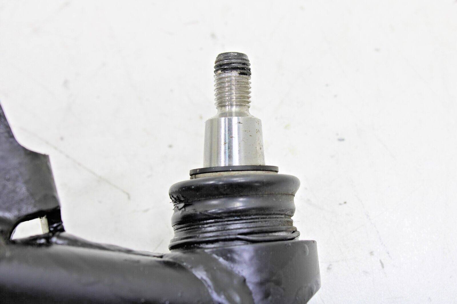 Alfa Romeo 4C 2015-2020 OEM Rebuilt Control Arm w/Ball Joint Front Right Lower - Image 19