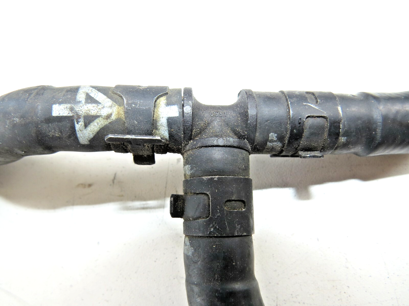 Bentley Continental Flying Spur GT GTC 2003-2018 OEM Radiator Hose Vent Line - Image 3