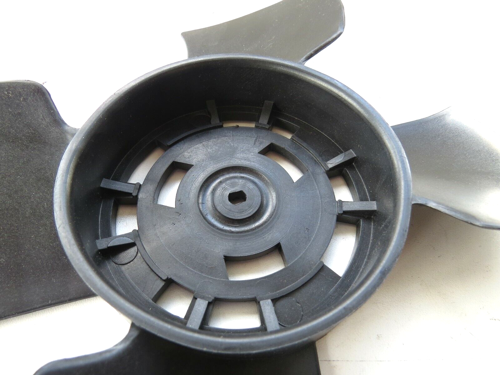 Bentley Rolls Royce 1971-1996 OEM NEW Condenser Fan Blade - Image 4