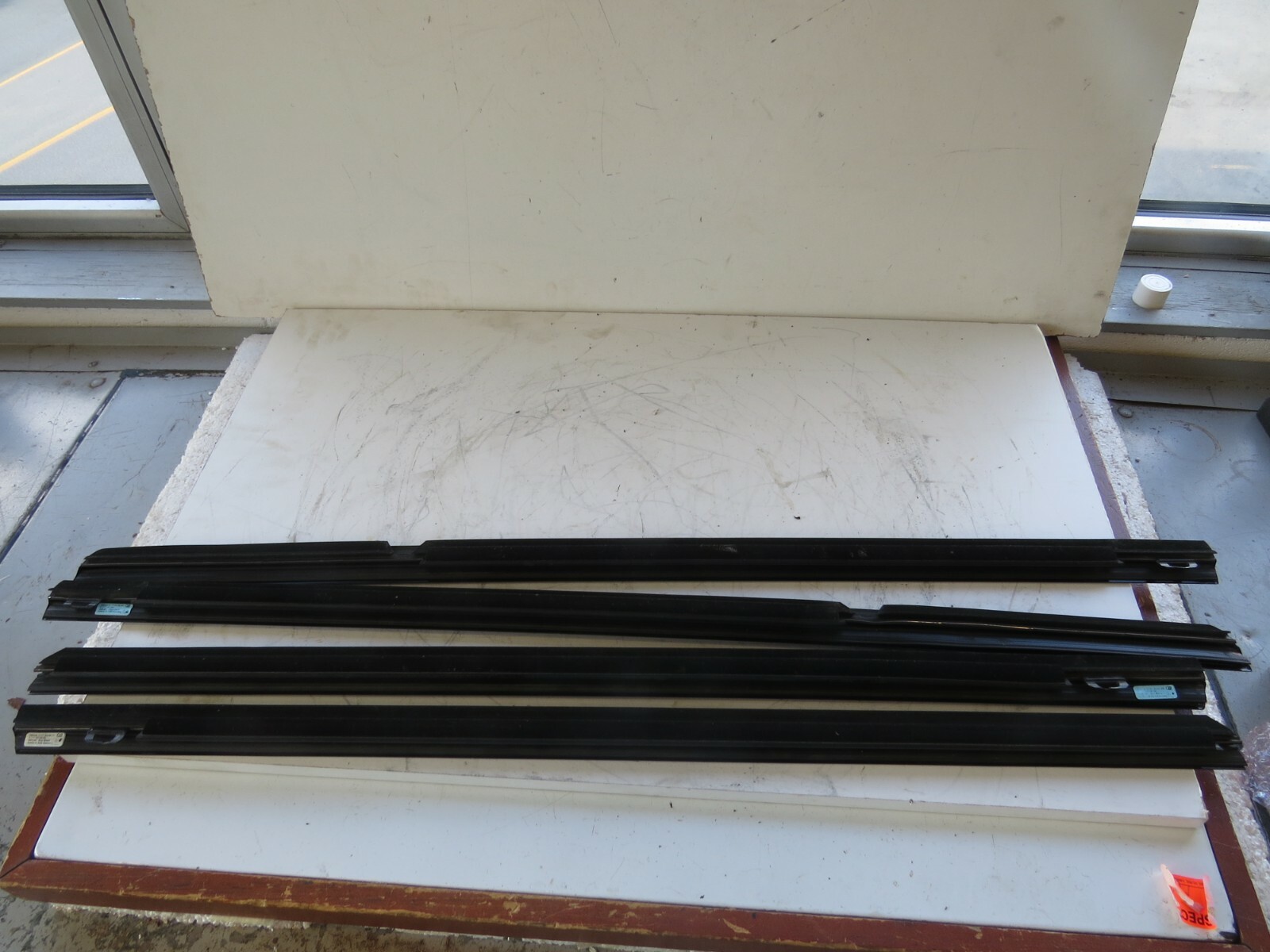 Mercedes-Benz CLA250 CLA45 AMG 2014-2019 OEM Door Belt Moldings – Image 7