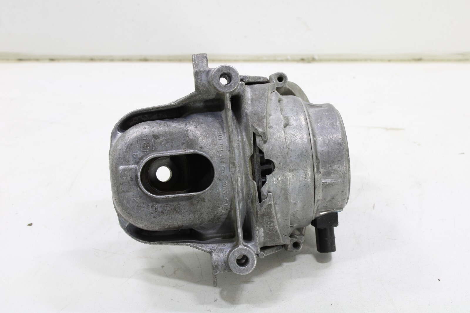 Audi Bentley 4.0L 2016-2022 OEM Engine Mount Front Left (Driver Side) - Image 2