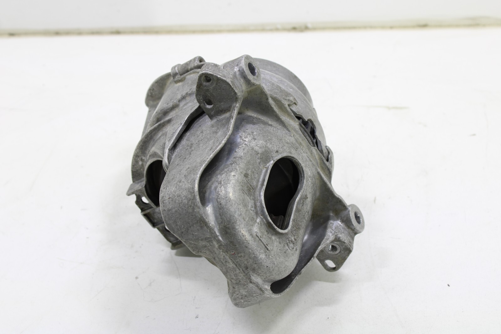 Audi Bentley 4.0L 2016-2022 OEM Engine Mount Front Left (Driver Side) - Image 3