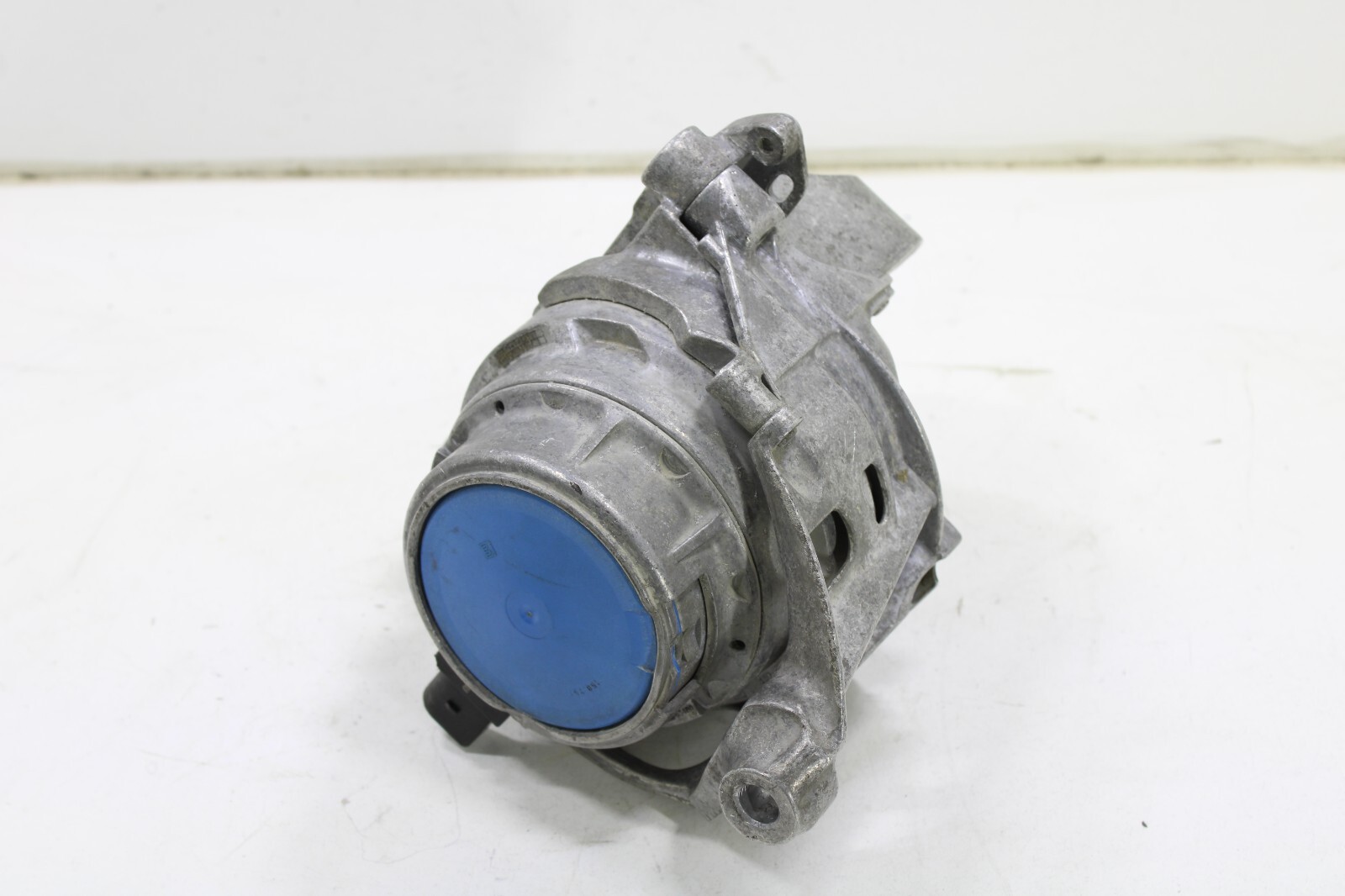 Audi Bentley 4.0L 2016-2022 OEM Engine Mount Front Left (Driver Side) - Image 5