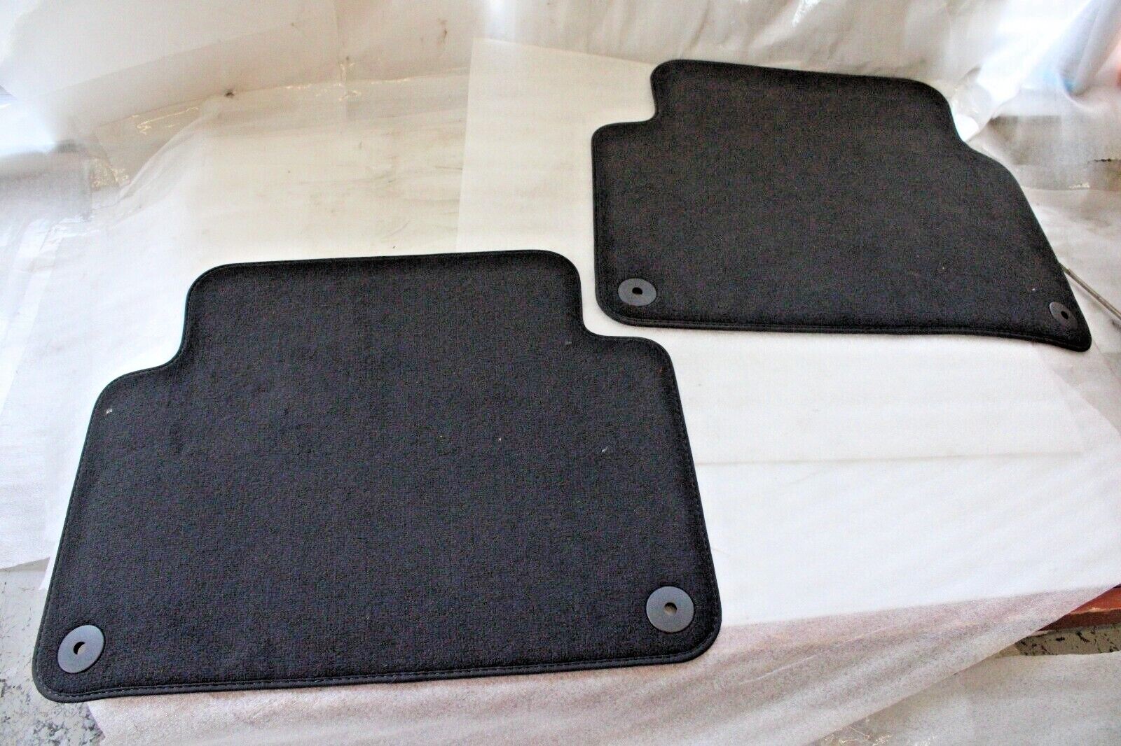 Audi Q7 OEM Set of 2 Rear Floor Mats