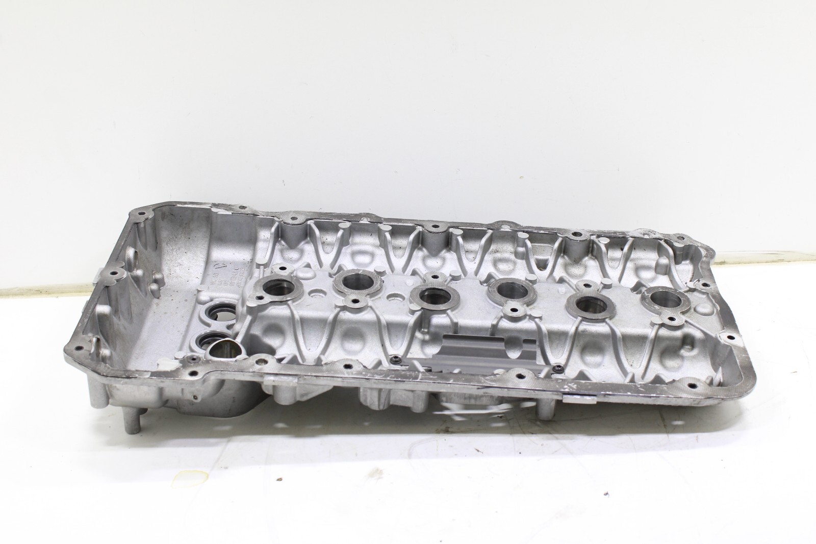 Bentley Bentayga 6.0 W12 2017-2022 OEM Engine Valve Cover Rocker Cover - Image 14
