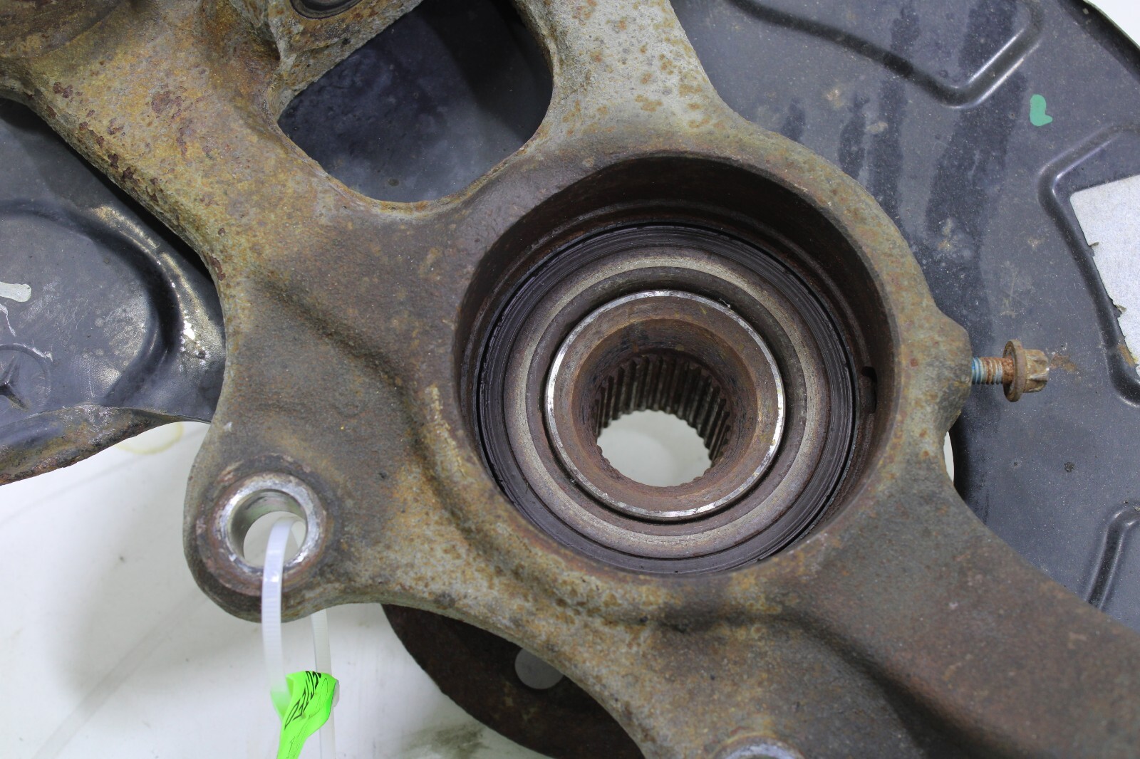 Mercedes CL600 CL65 S350 S550 S600 S63 S65 2007-2014 OEM Steering Knuckle FR RH – Image 4