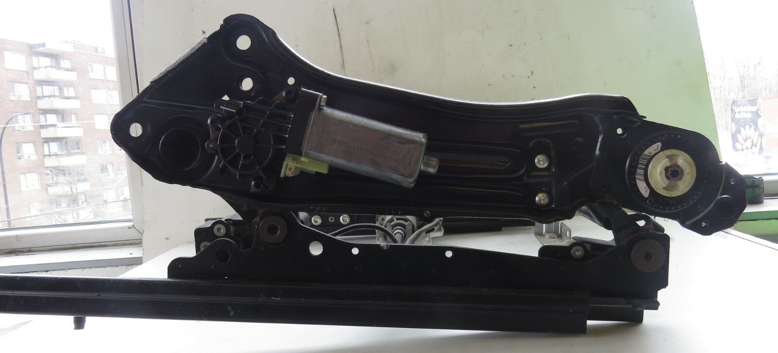 Mercedes ML320 ML350 ML500 ML550 2006-2009 2010 2011 OEM Seat Adjuster Right - Image 11