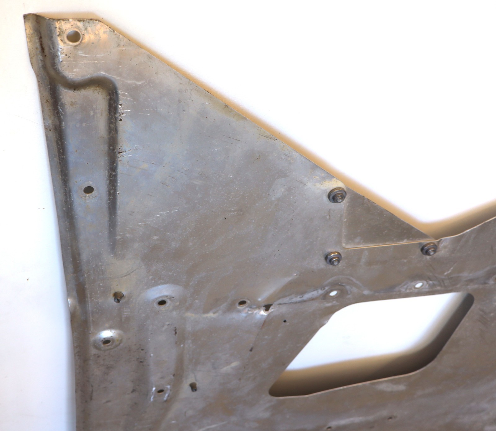 Aston Martin Vantage 4.0L 2019 OEM Front Middle Under Tray - Image 4