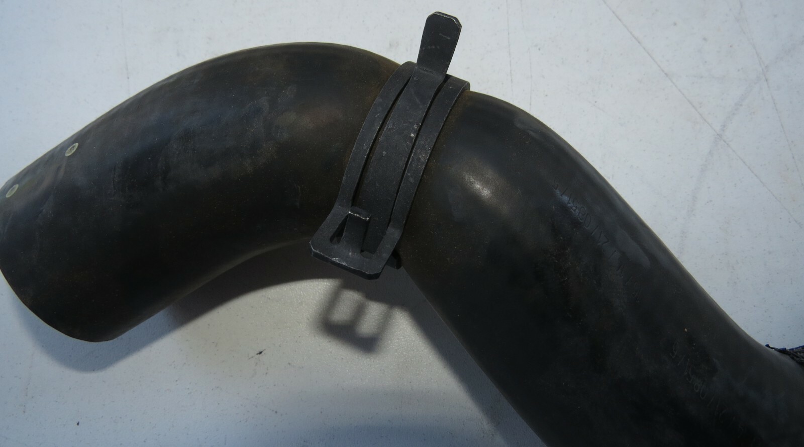 Aston Martin Vantage V8 NEW OEM Coolant Hose 6G338333AC 6G33-8333-AC - Image 4