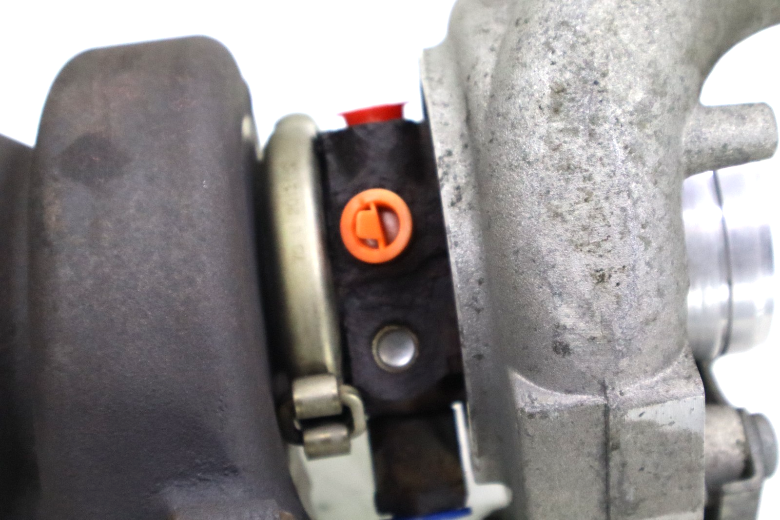 Porsche Cayenne Turbo 4.8L V8 2008-2018 OEM Turbocharger Left Side Cylinders 5-8 – Image 13
