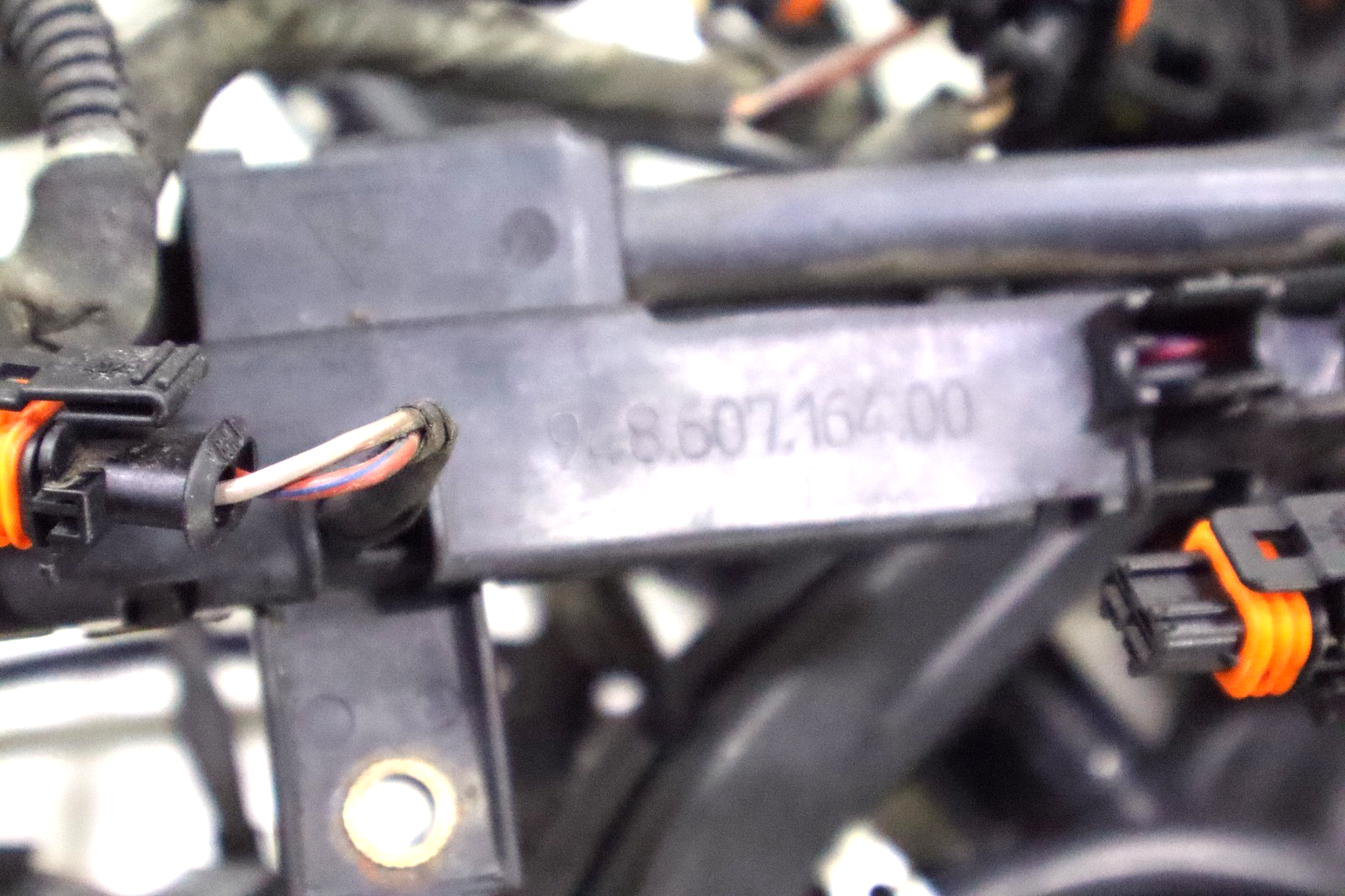 Porsche Cayenne Turbo 4.8L V8 2011-2014 OEM Engine Wiring Harness - Image 11