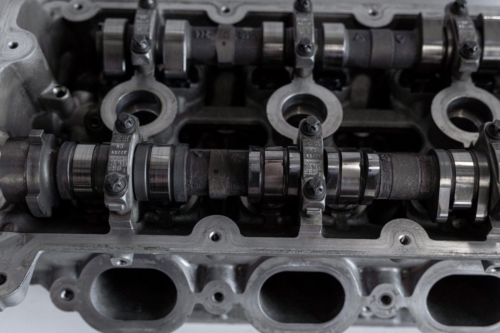 Porsche Cayenne Panamera Turbo S 4.8L V8 Left Cylinder head 5-8 OEM 2011-2018 – Image 5
