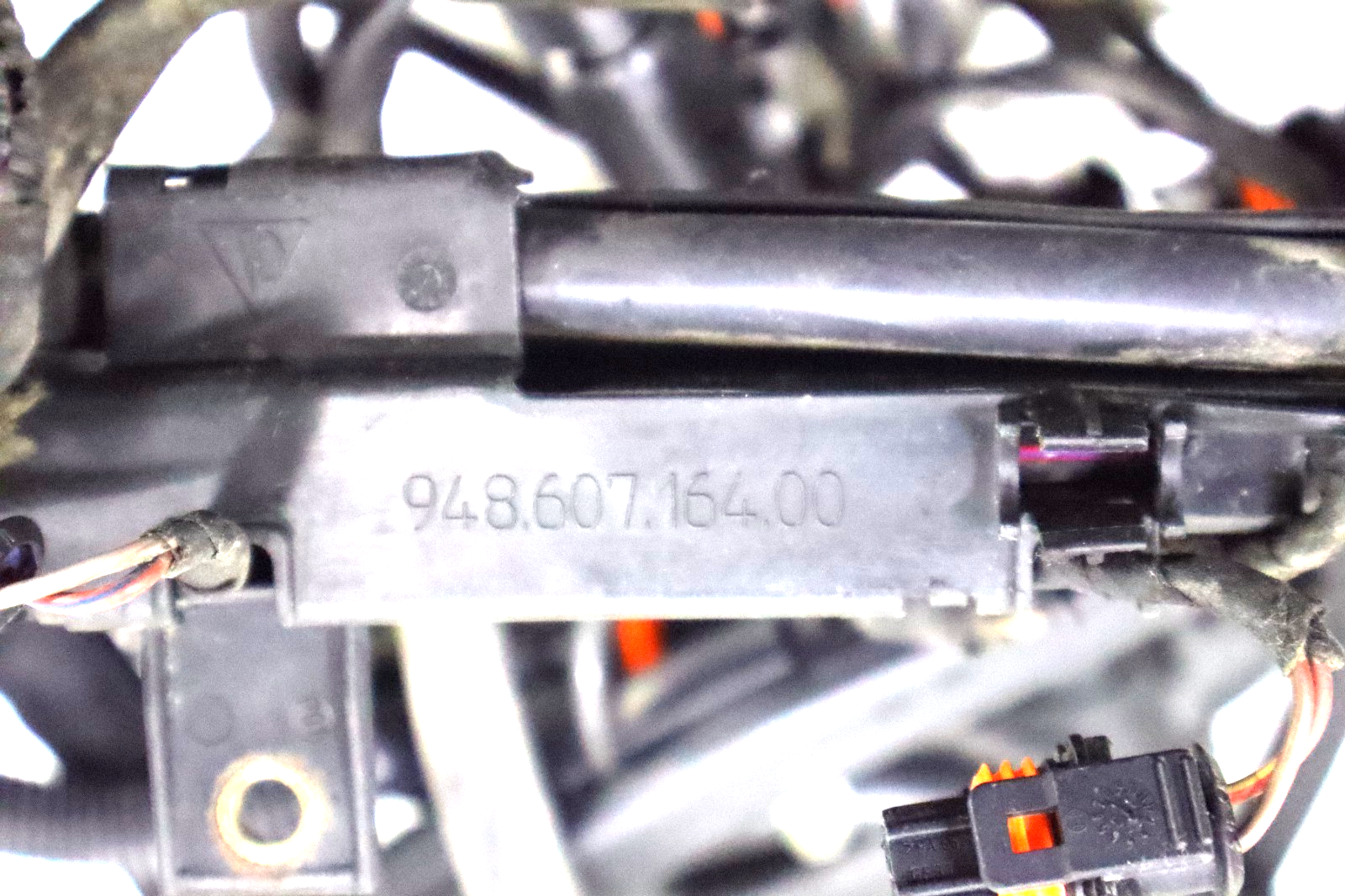 Porsche Cayenne Turbo 4.8L V8 2011-2014 OEM Engine Wiring Harness - Image 14