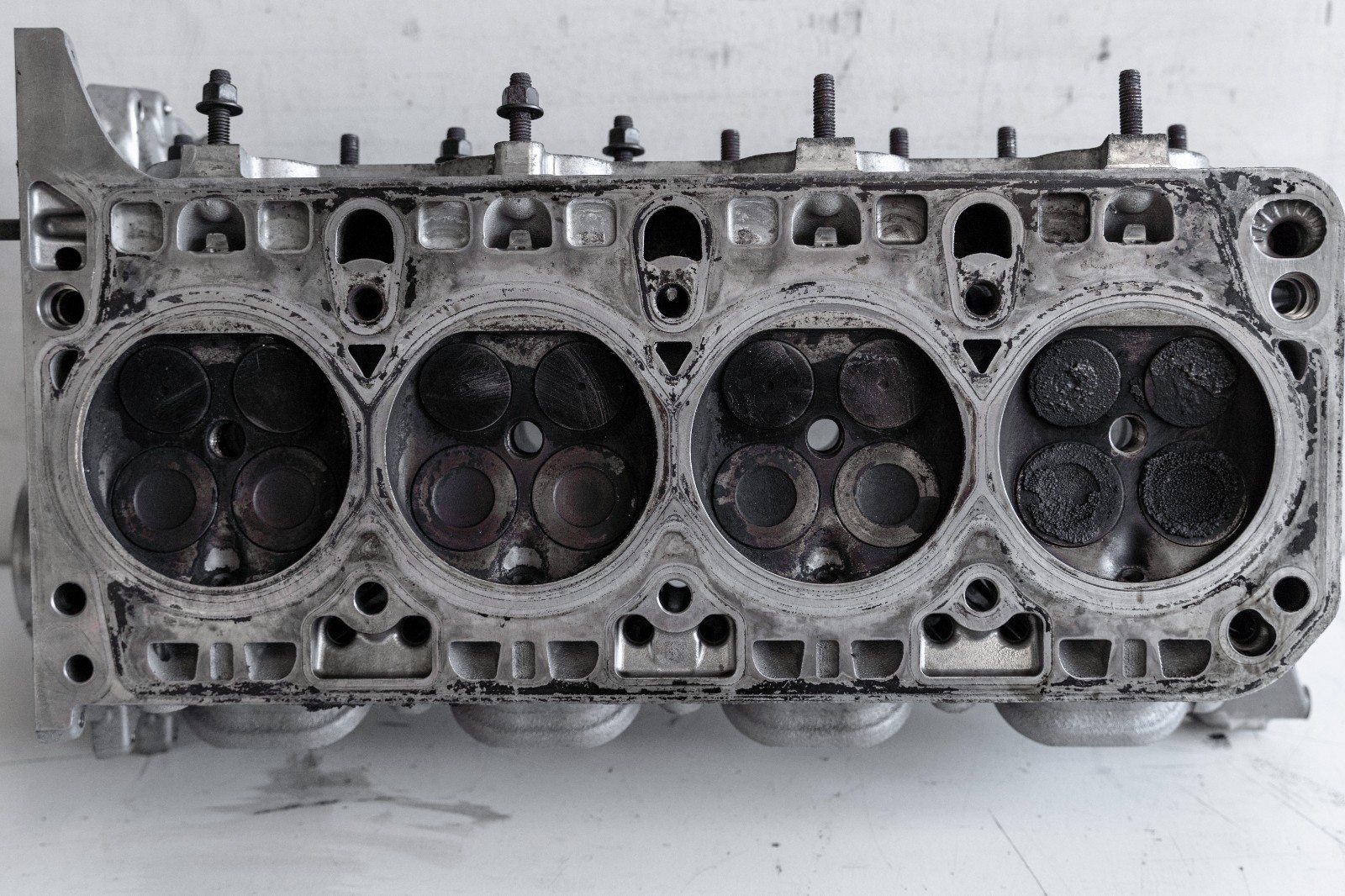 Porsche Cayenne Panamera Turbo S 4.8L V8 Left Cylinder head 5-8 OEM 2011-2018 – Image 12