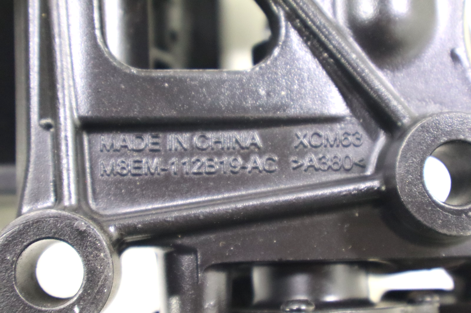 LR Range Rover Sport L460 L461 2022-2025 OEM Deploy Side Step Motor & Bracket LH – Image 3
