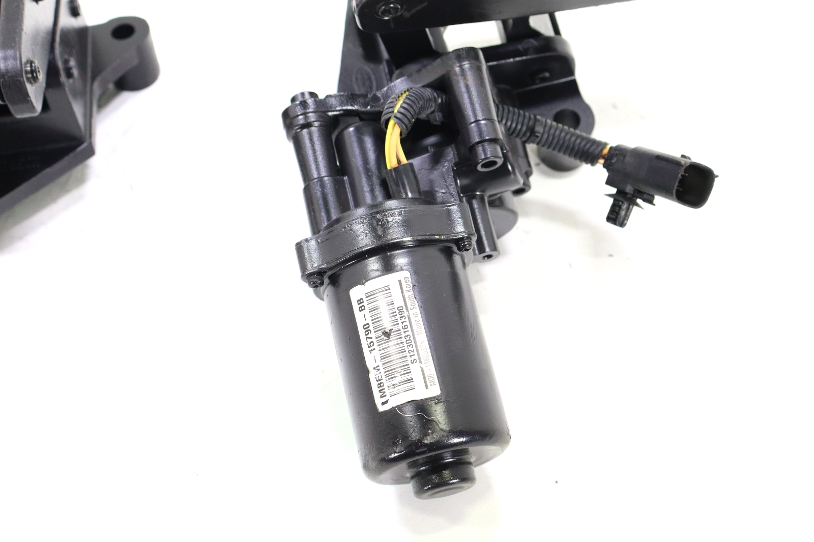 LR Range Rover Sport L460 L461 2022-2025 OEM Deploy Side Step Motor & Bracket LH – Image 12