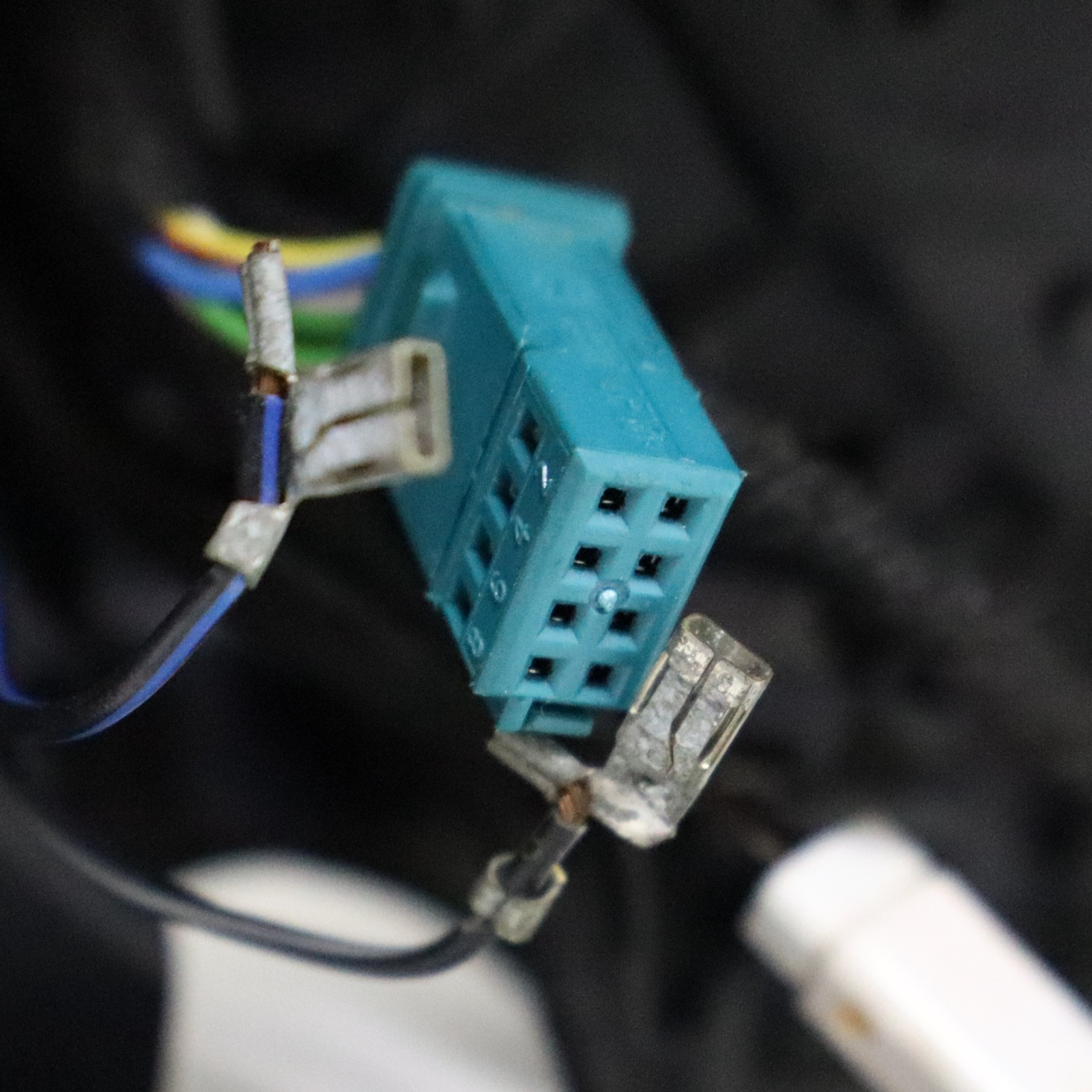 Land Rover Discovery 2024-2026 OEM Side View Mirror Right (Passenger Side) - Image 14