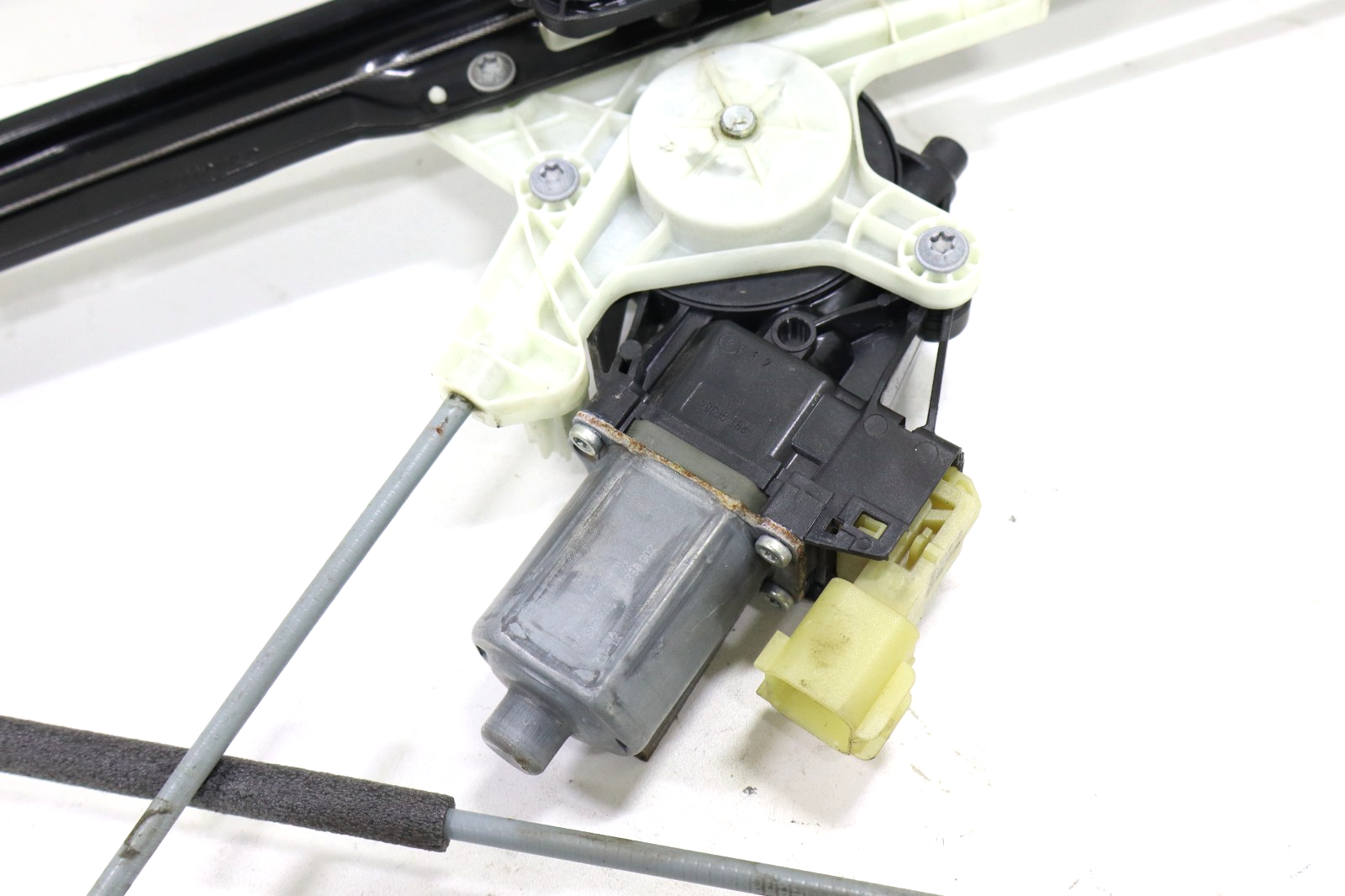 Land Rover Range Rover L405 2013-2024 OEM Window Regulator w/ Motor Front Right – Image 8