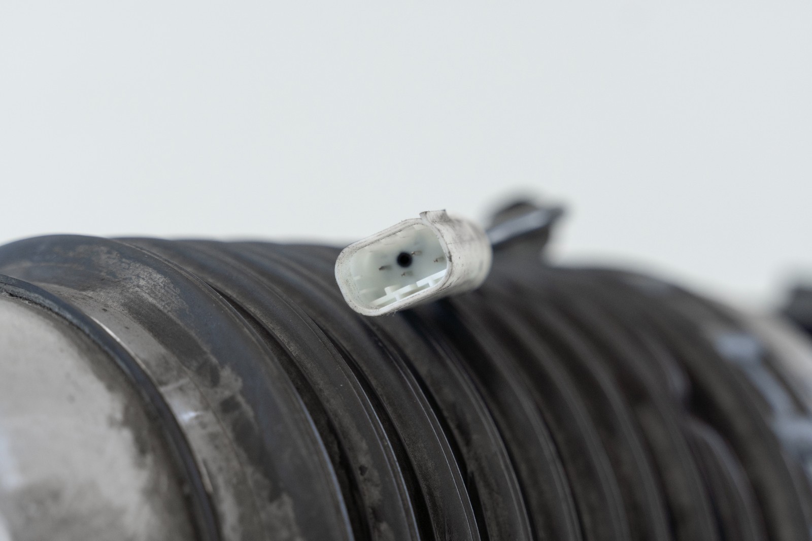 Rolls Royce Ghost Front Right Passenger Air Spring Shock Absorber OEM 2009-2019 - Image 10