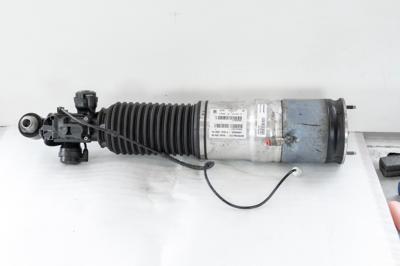 Rolls Royce Ghost Rear Left Driver Air Spring Shock Absorber OEM 2009-2019 - Image 3