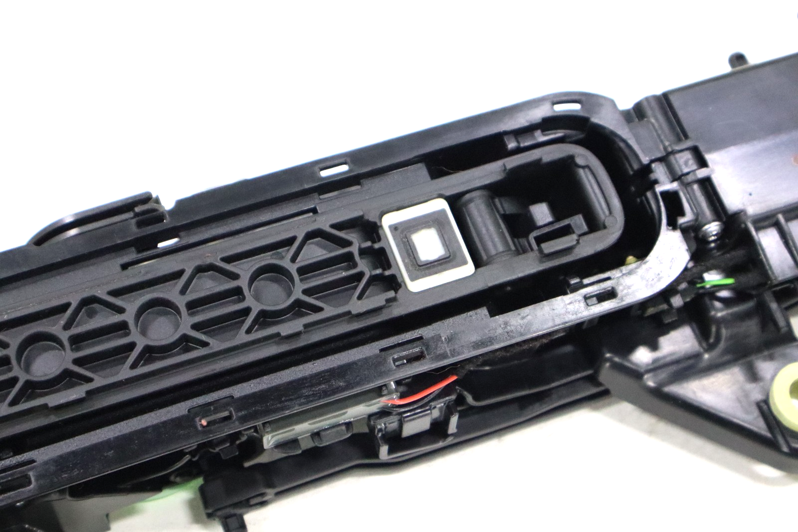 Jaguar I-Pace 2019-2023 OEM Exterior Door Handle Front Right - Image 11