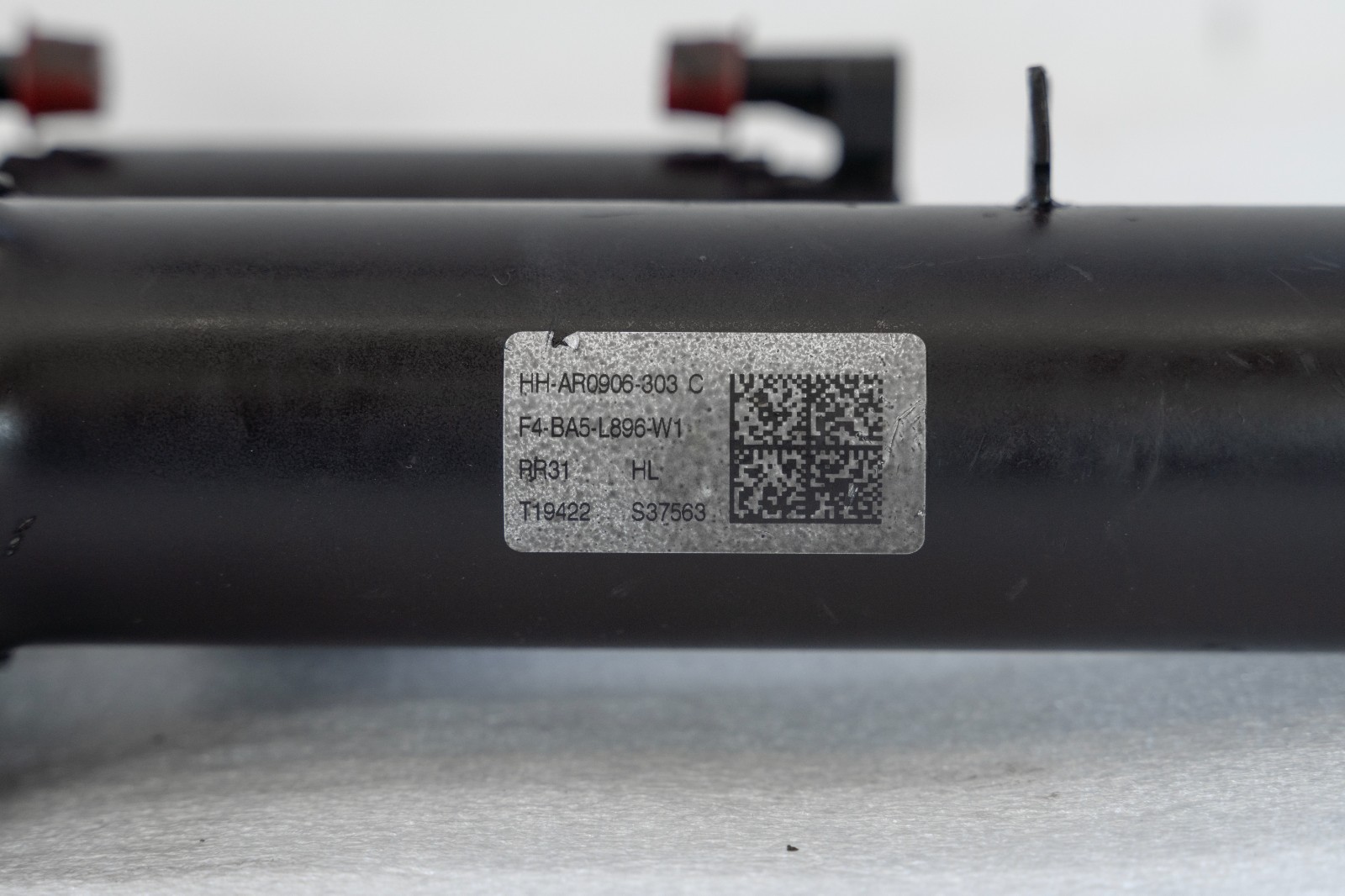 Rolls Royce Cullinan Rear Left Driver Air Spring Shock Absorber OEM 2019-2025 – Image 12