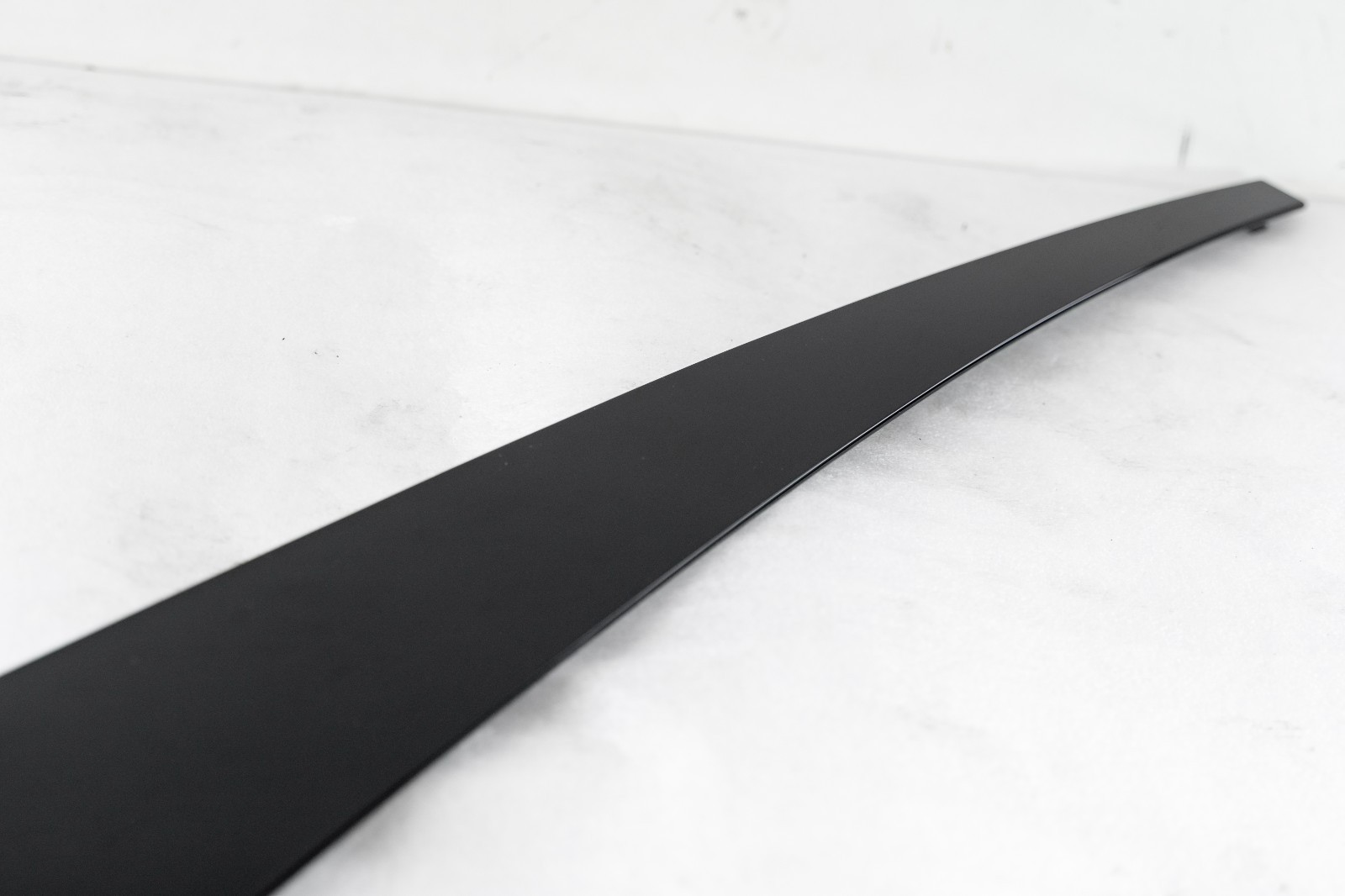 Mercedes SL400 SL550 SL63 SL65 Back Glass Reveal molding Rear Right OEM 13-2020 - Image 3