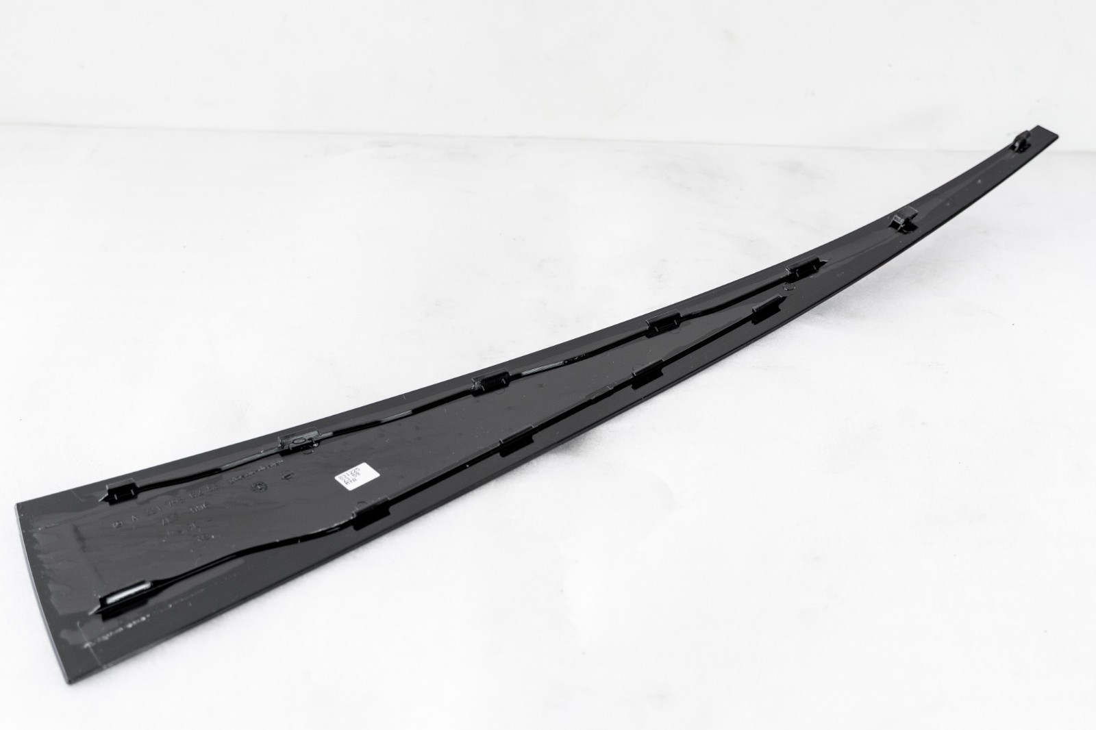Mercedes SL550 SL63 SL65 Rear Glass Reveal molding Left & Right OEM 2013-2020 – Image 3