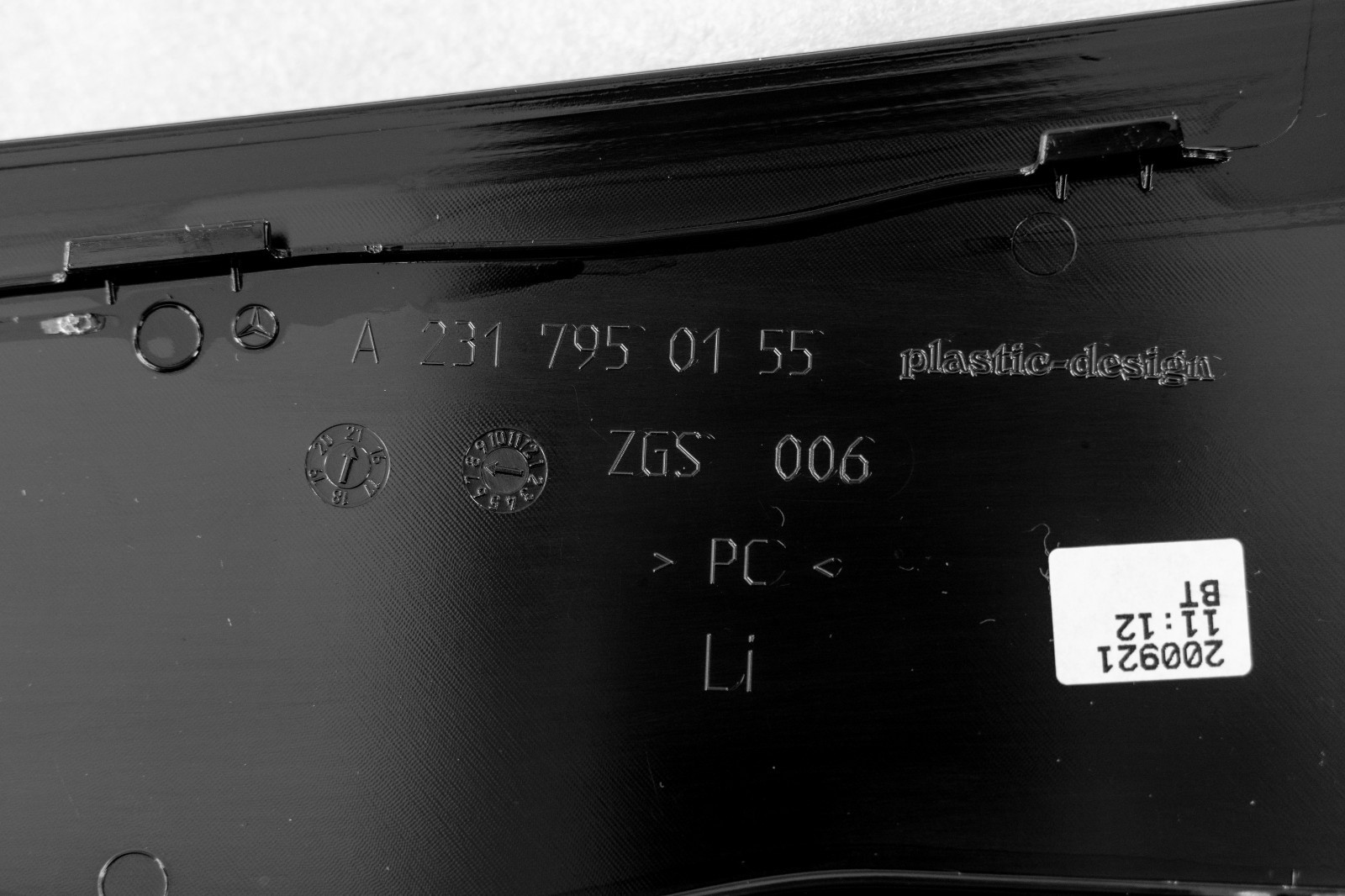 Mercedes SL550 SL63 SL65 Rear Glass Reveal molding Left & Right OEM 2013-2020 – Image 12