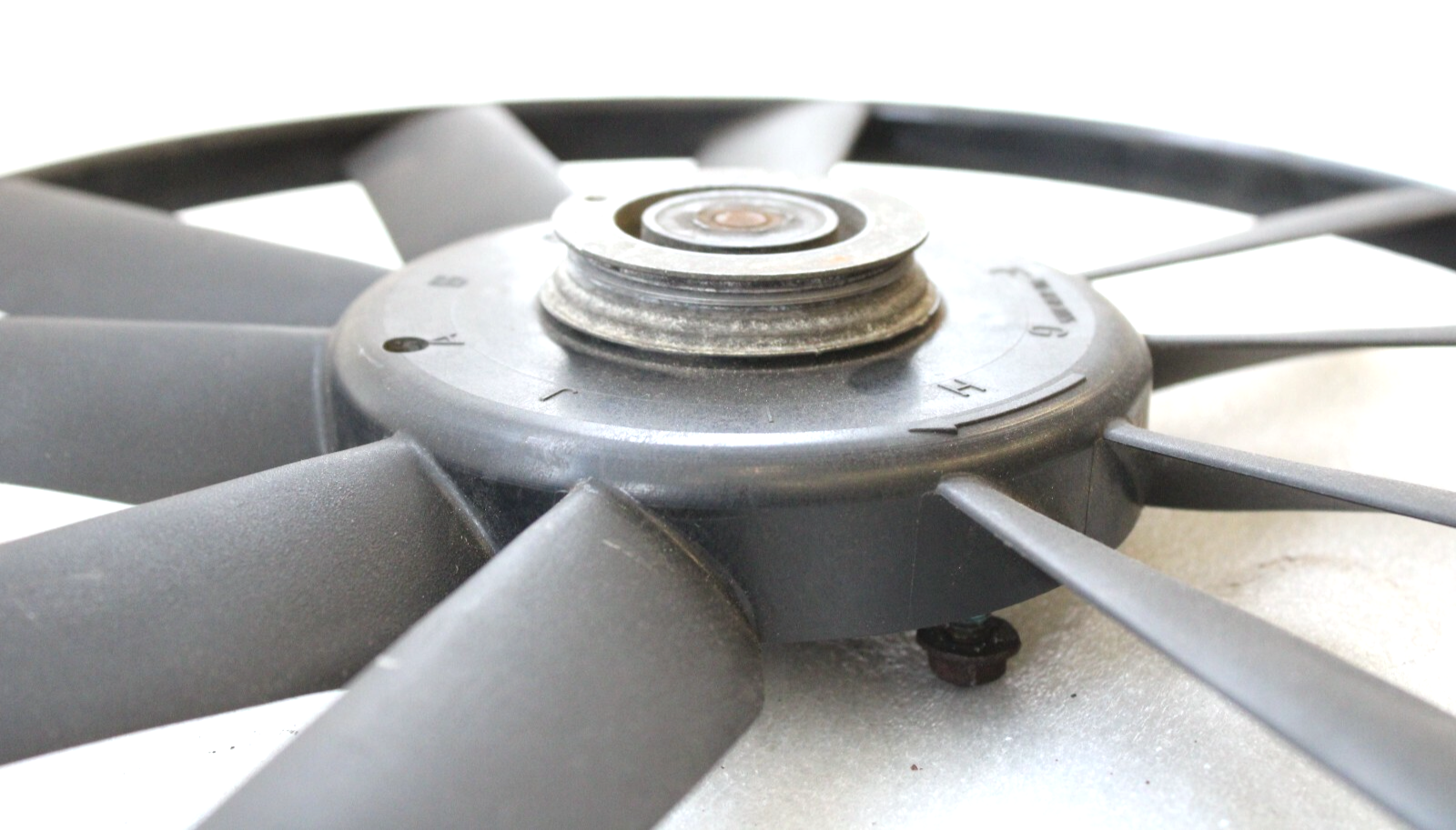 Volkswagen Cabrio Golf GTI Jetta Passat 1991-2002 OEM Engine Cooling Fan Blade – Image 9