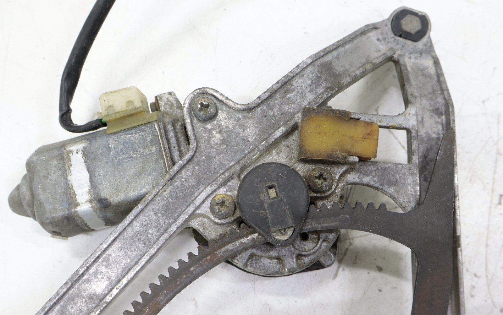 Mercedes 1986-1991 OEM Window Regulator W/Motor Front Right (Passenger Side) - Image 5
