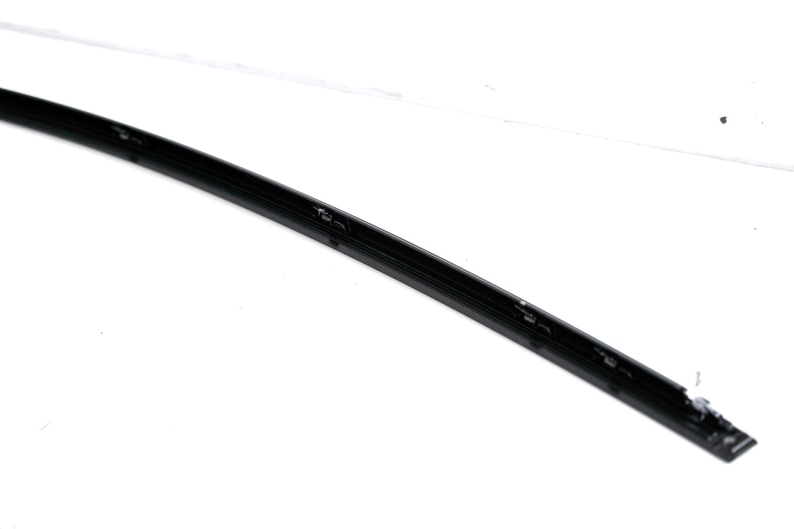 Jaguar XE 2017-2020 OEM NEW Window Molding Weatherstrip Front Right Upper - Image 8