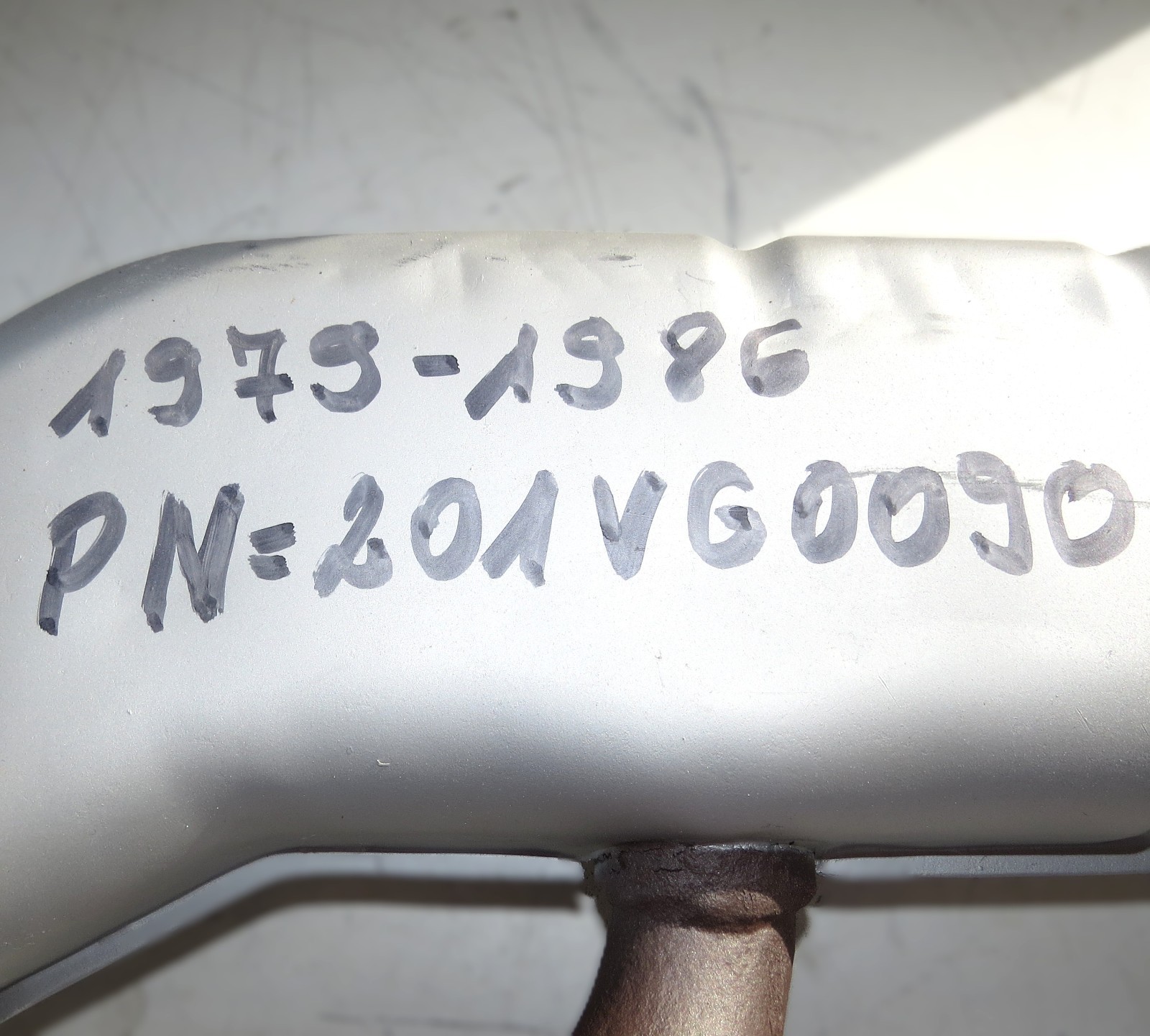 Volkswagen Vanagon 1980-1983 OEM Exhaust Manifold Heat Exchanger LH - Image 4