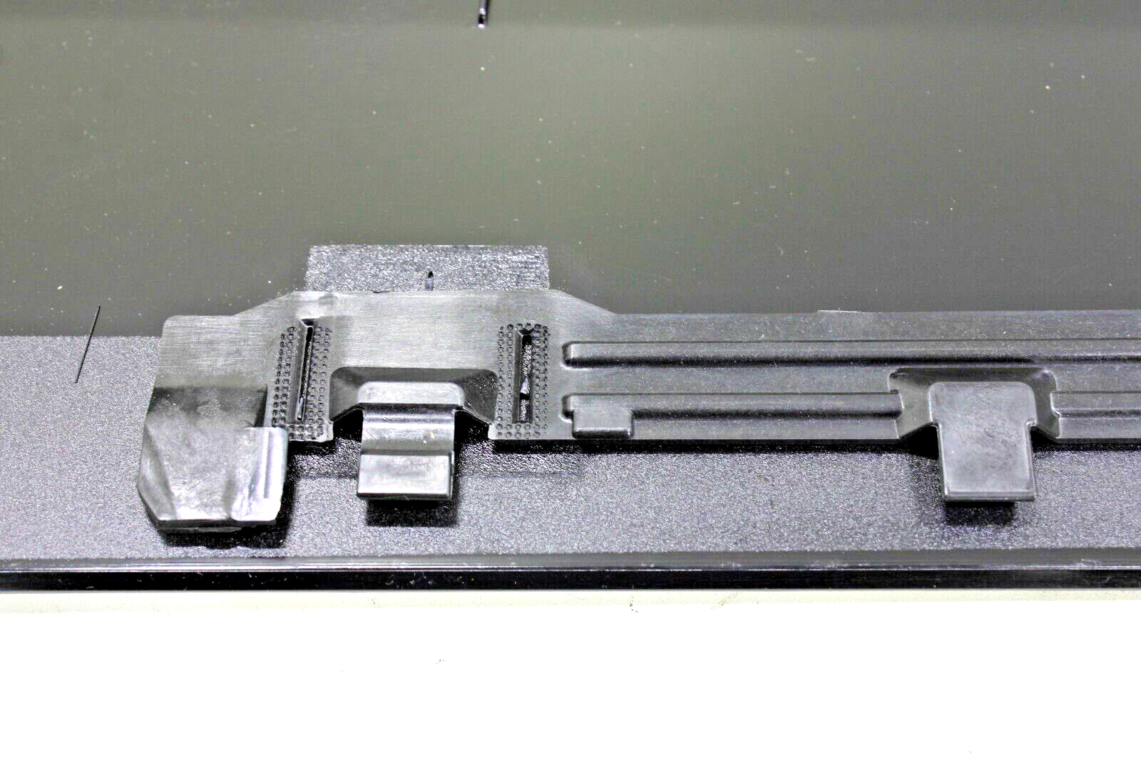 Land Rover Range Rover L405 2013-2022 OEM NEW Body D-Pillar Trim Rear Left Black - Image 18