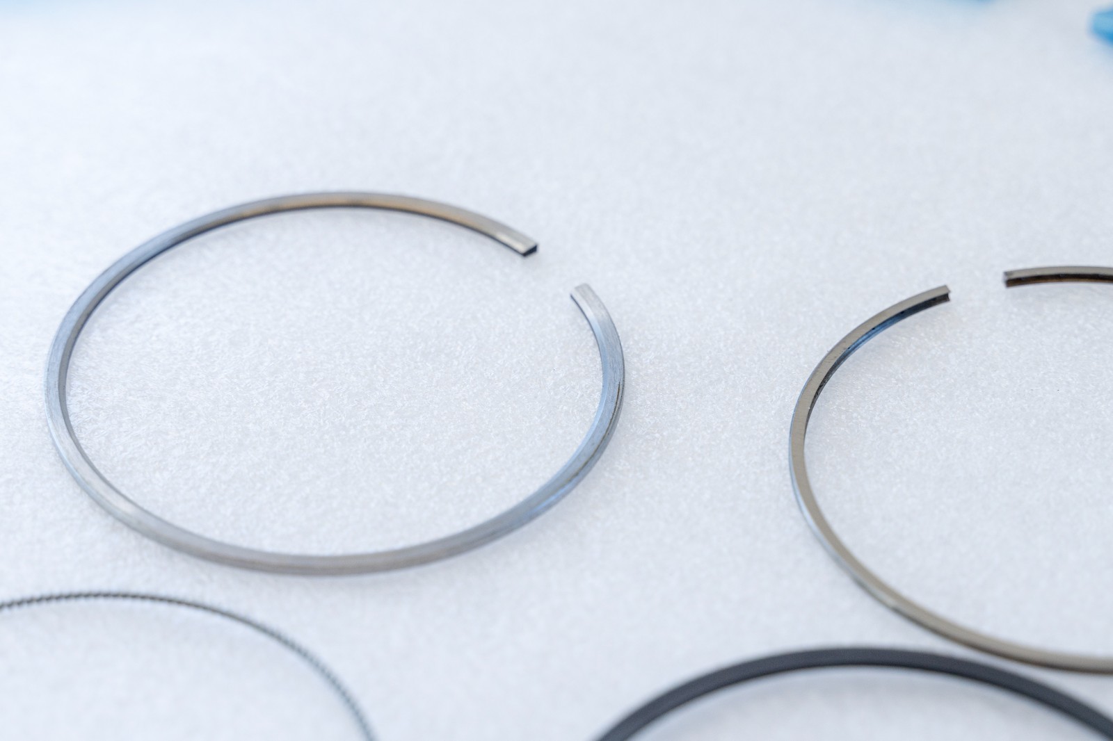 Mercedes GL350 ML350 S350 Piston ring set 2012-2016 OM642.826 Set of 6 Bluetec - Image 9