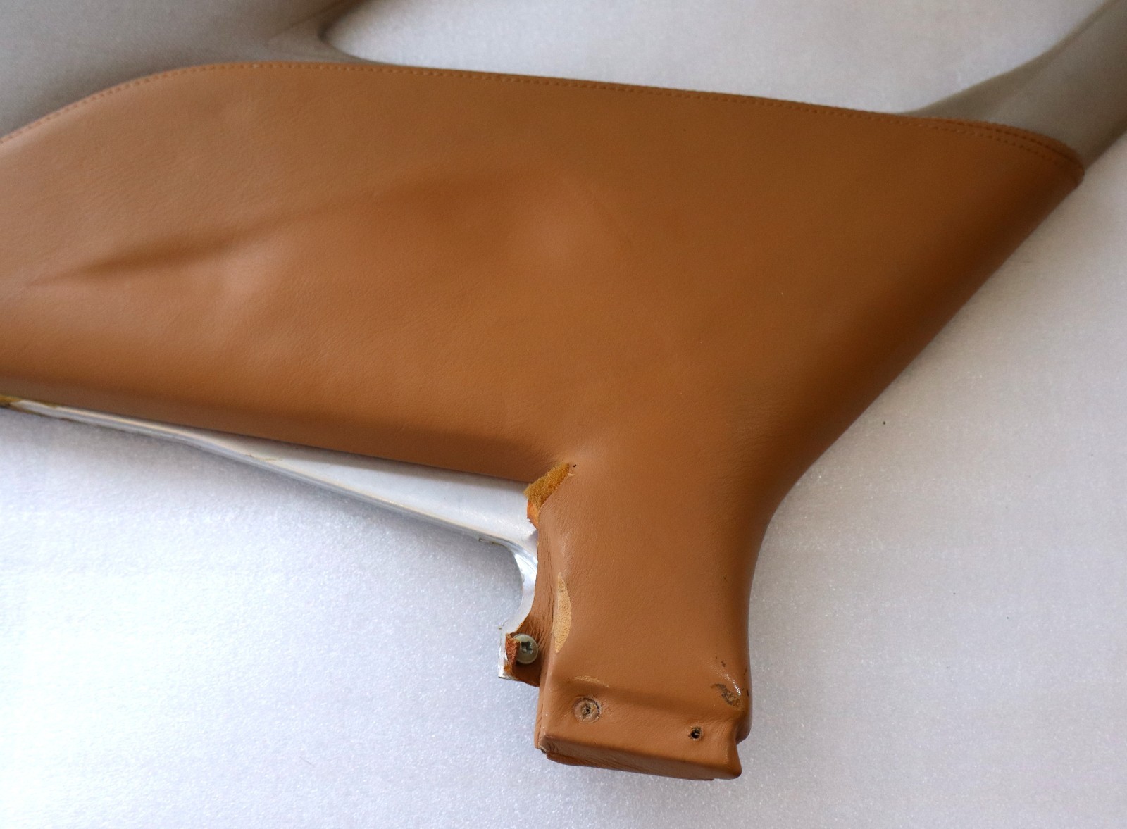 Bentley Rolls-Royce 1985-1989 OEM Quarter Panel Trim Rear Left (Driver Side) - Image 3