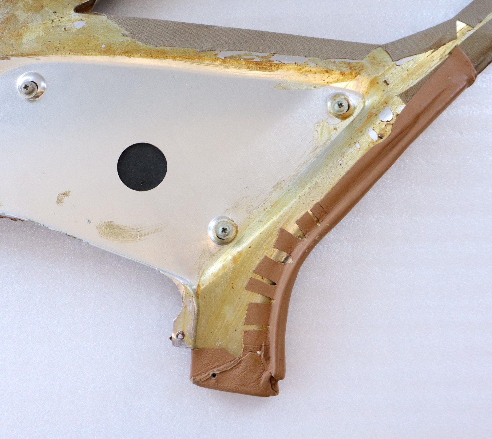 Bentley Rolls-Royce 1985-1989 OEM Quarter Panel Trim Rear Right (Passenger Side) – Image 11