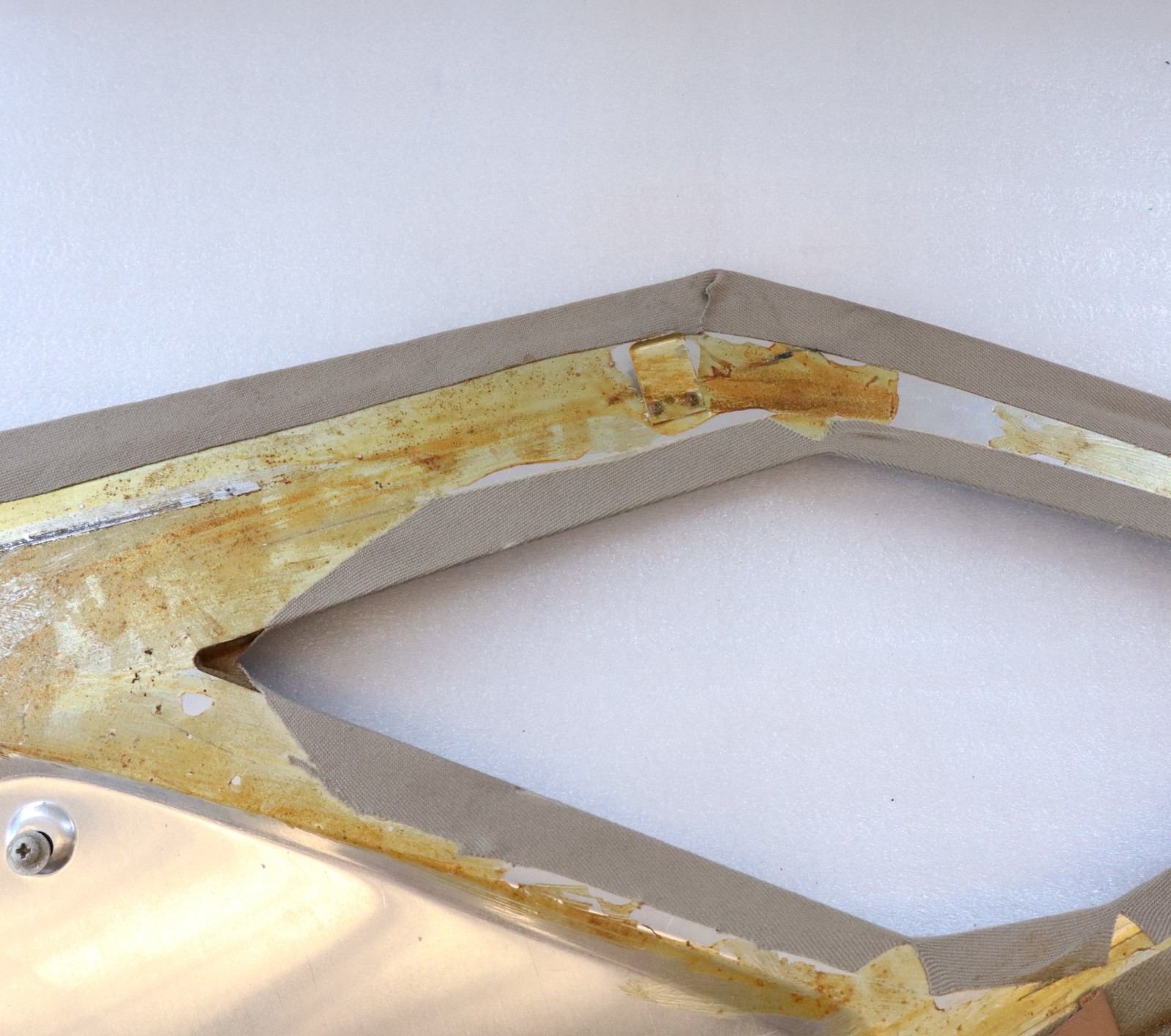 Bentley Rolls-Royce 1985-1989 OEM Quarter Panel Trim Rear Right (Passenger Side) – Image 12