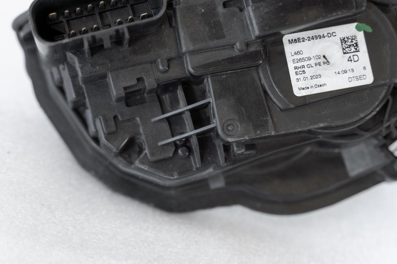 Land Rover Range Rover Door lock Latch Actuator REAR RIGHT OEM 2023-2026 Genuine - Image 4