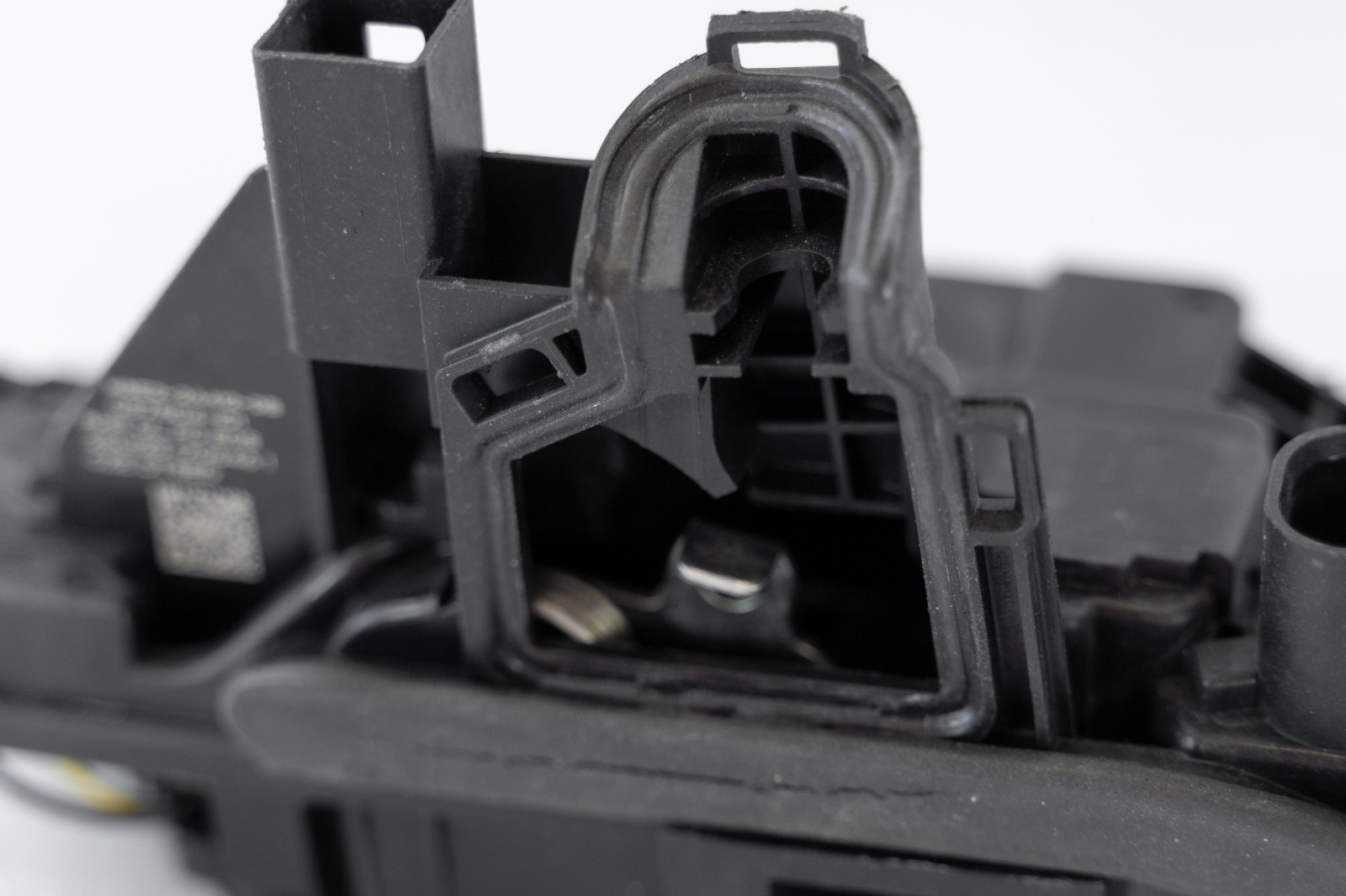 Land Rover Range Rover Door lock Latch Actuator REAR RIGHT OEM 2023-2026 Genuine - Image 9