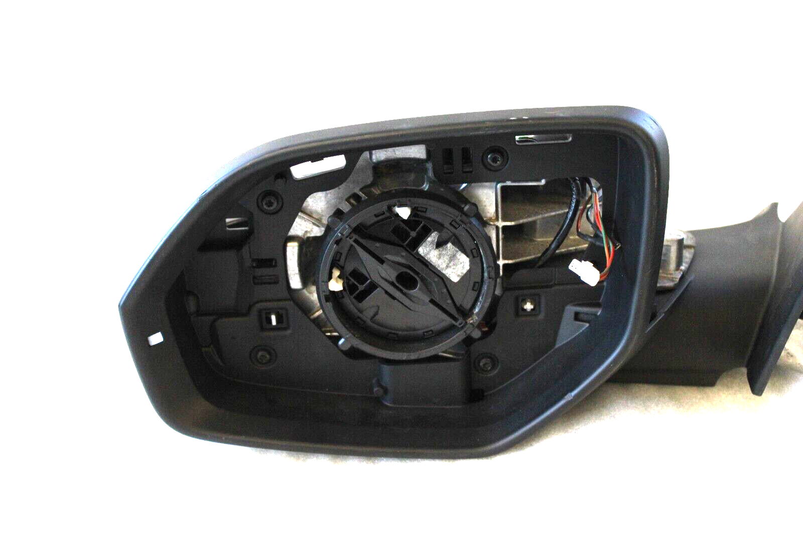 Volkswagen Atlas 2018-2023 OEM Side View Mirror Front Left w/Heated w/o Memory – Image 2