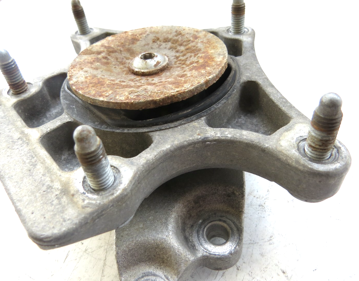 Mercedes C300 C350 CL550 CLS400 E350 S350 2008-2017 OEM Transmission Mount Rear - Image 8