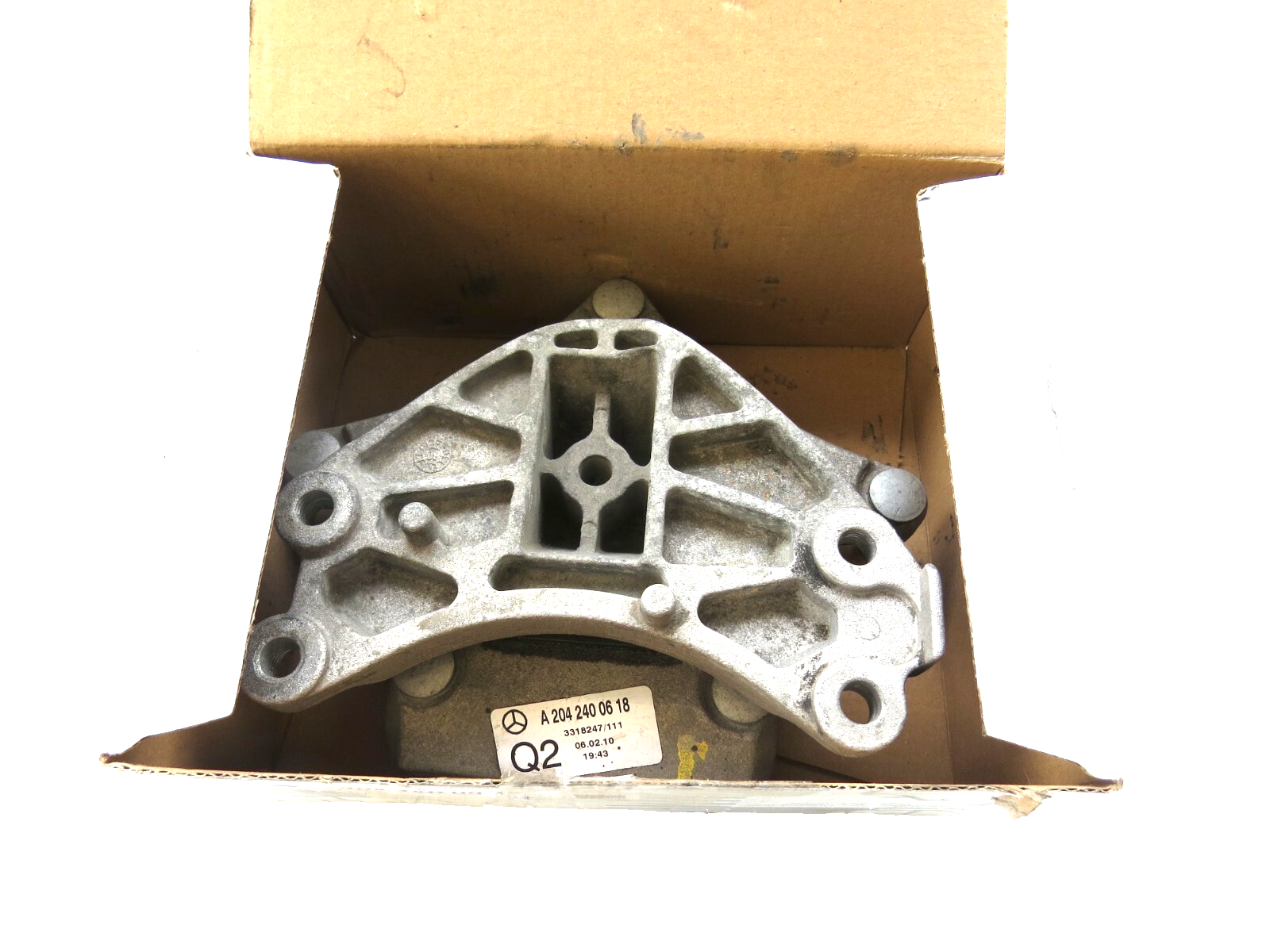 Mercedes C300 C350 CL550 CLS400 E350 S350 2008-2017 OEM Transmission Mount Rear - Image 9