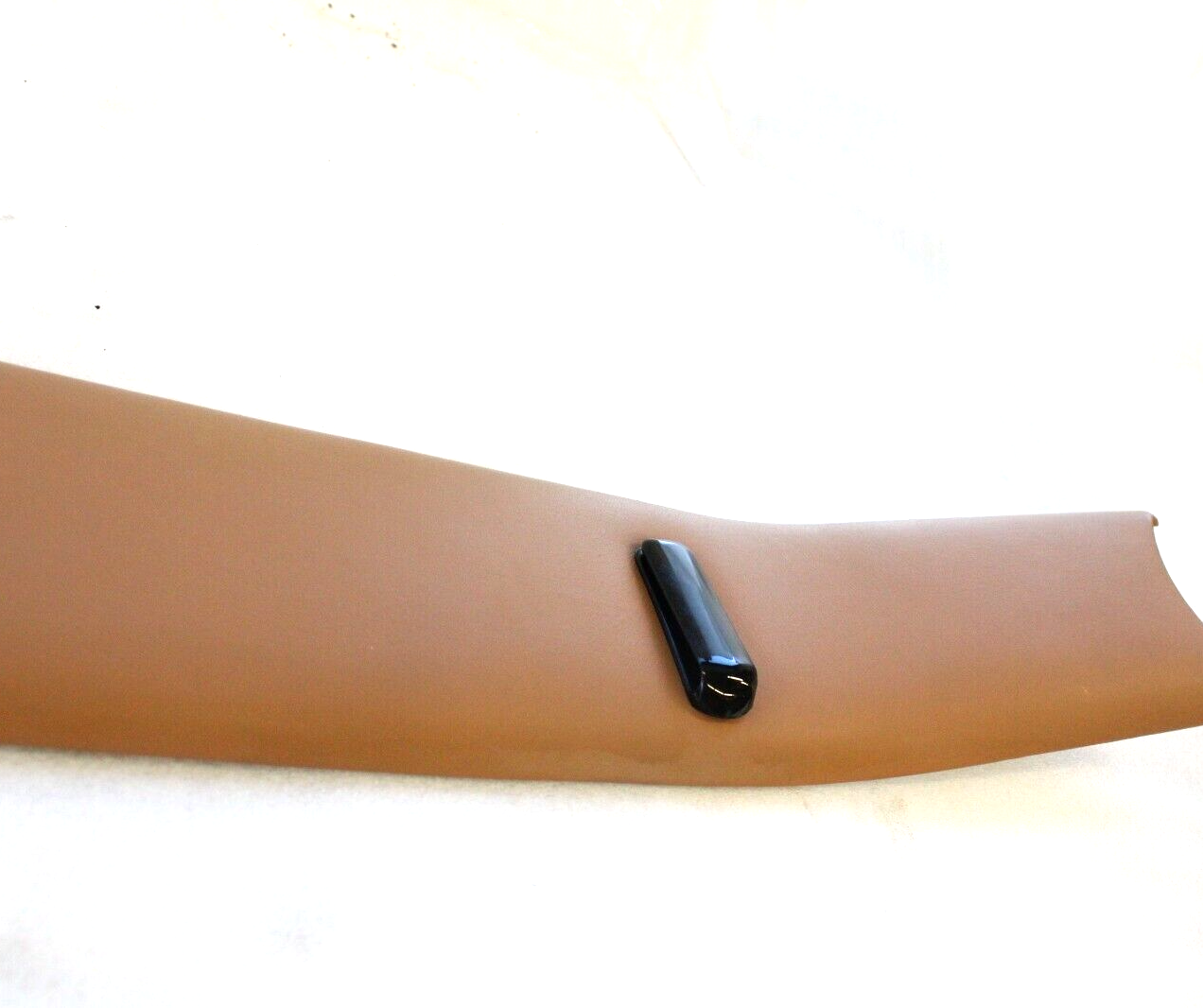 Bentley Rolls-Royce 1986-1989 OEM BC Post Panel Trim Right Lower(Passenger Side) – Image 6
