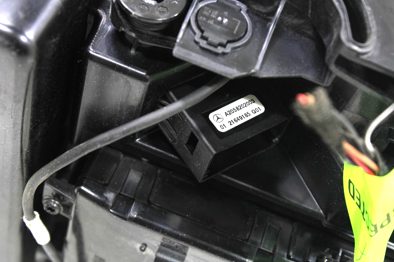 Mercedes C300 C63 2019-2021 OEM Center Console Storage Bluetooth Charge - Image 18