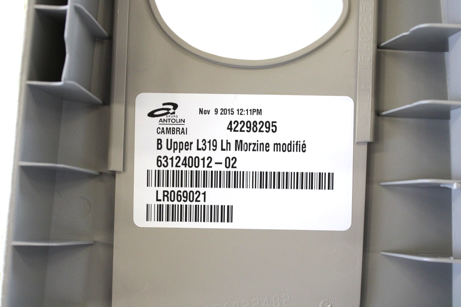 Land Rover LR4 L319 2010-2016 OEM NEW B-Pillar Upper Panel Trim Left Ivory - Image 8