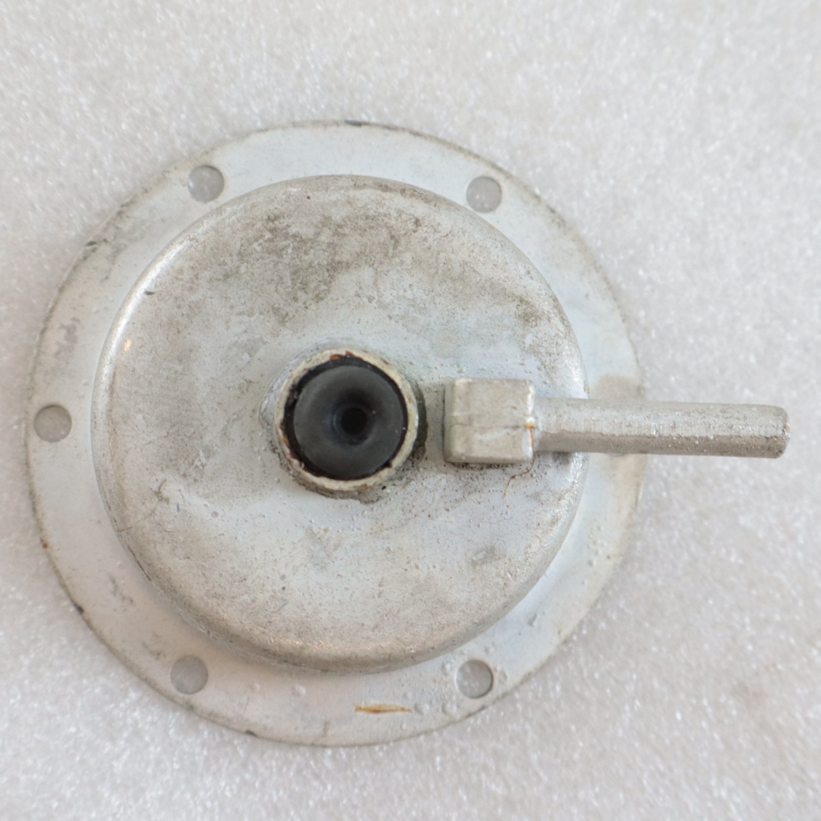 Bentley Rolls Royce 1969-1973 OEM NEW Vacuum Valve Diaphragm Housing – Image 3